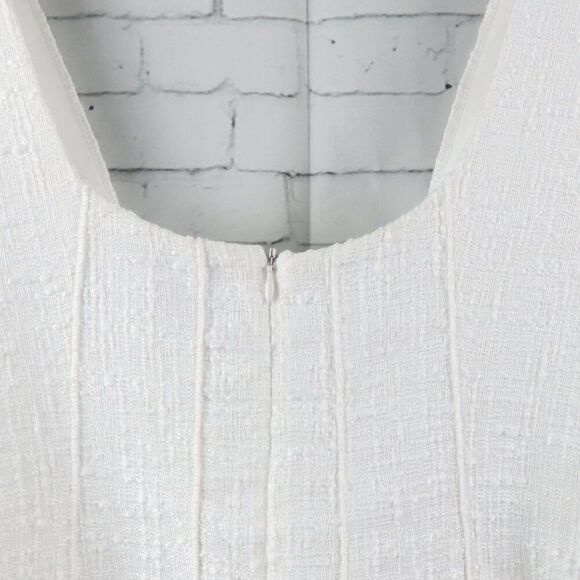 ZARA WHITE TWEED SLEEVELESS PLUNGING NECKLINE 4 BUTTON MINI DRESS SIZE MEDIUM - Picture 9 of 12